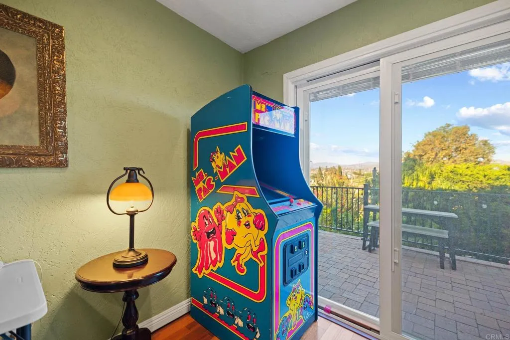 https://cdn.realtyfeed.com/cdn/127/306675117/2d2929998ba18aad4736f971e7b779bc.webp
