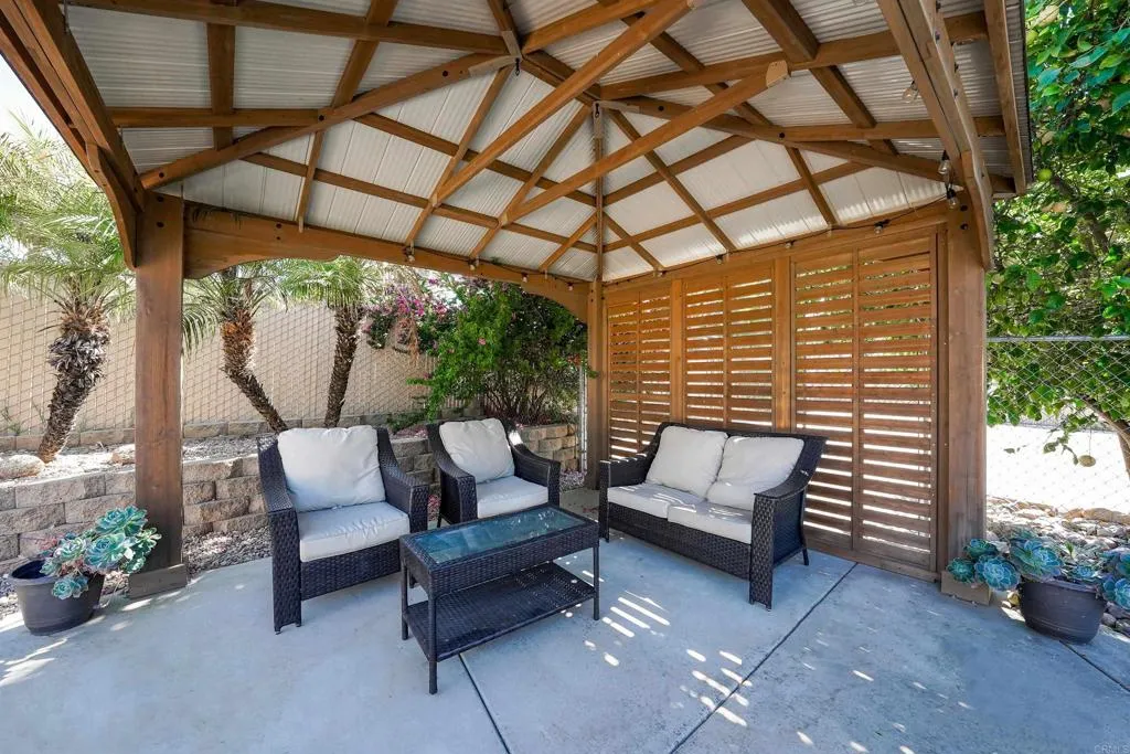 https://cdn.realtyfeed.com/cdn/127/306675195/1025dffdd5127e5e3e09341ca8c057b6.webp