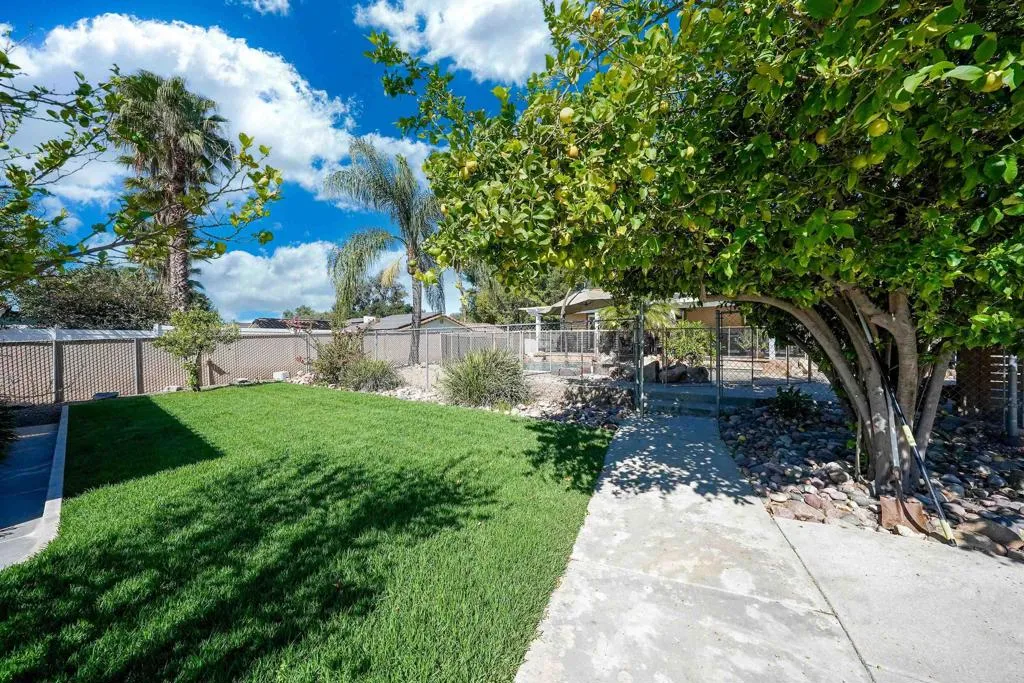 https://cdn.realtyfeed.com/cdn/127/306675195/57d1b643784575ad0074df26c2be296f.webp