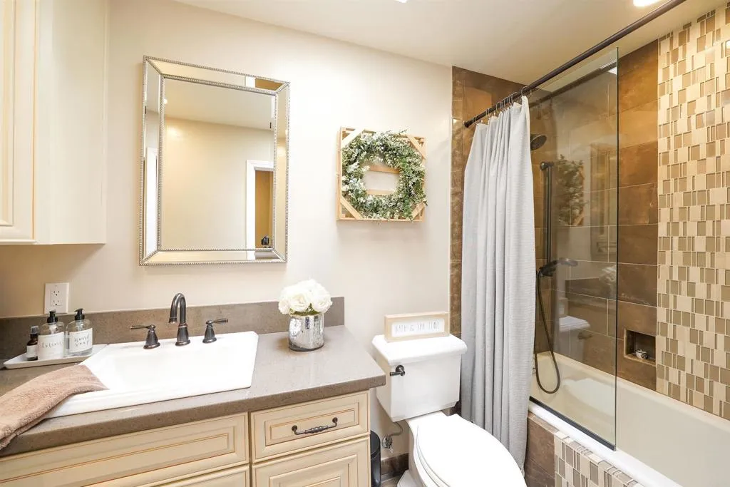https://cdn.realtyfeed.com/cdn/127/306675195/8c599def0313d85536a2491cdee854f9.webp