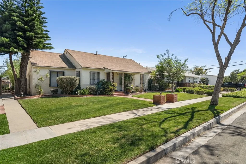 2038 San Anseline, Long Beach, CA 90815 - Photo 2 of 12, Long Beach, CA