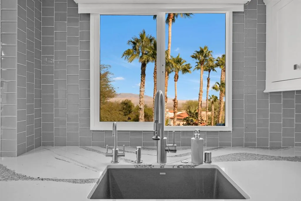 https://cdn.realtyfeed.com/cdn/127/306675270/0b3fd14b1726f89de6073305016b5984.webp