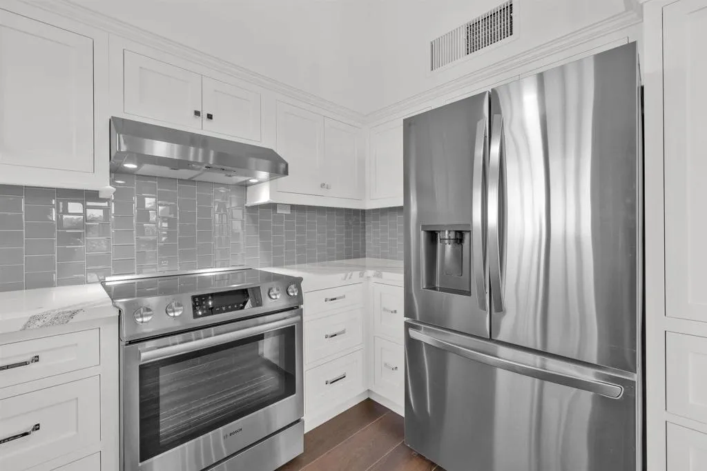 https://cdn.realtyfeed.com/cdn/127/306675270/946be684ffb1a0cb69e3646b31d5bd6c.webp