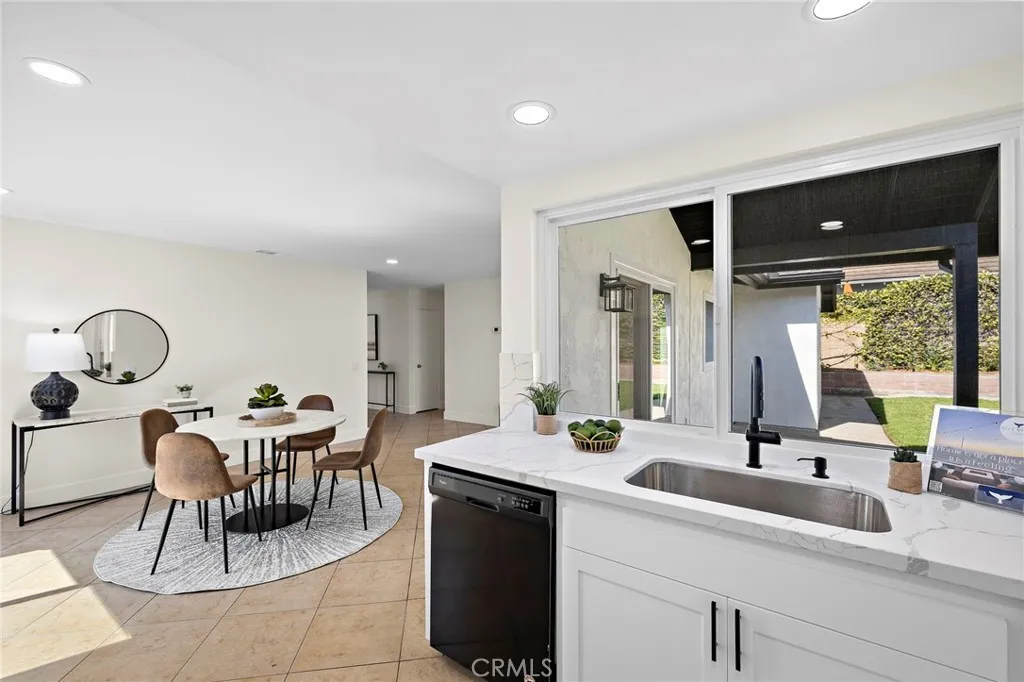 https://cdn.realtyfeed.com/cdn/127/306675387/621f86798ba5937fcfb88baa1fa984aa.webp