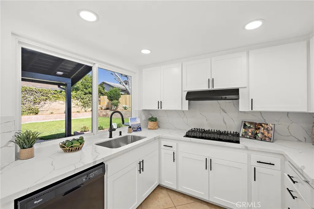 https://cdn.realtyfeed.com/cdn/127/306675387/7e22abb08fdd8c633b9ccbbe34158211.webp