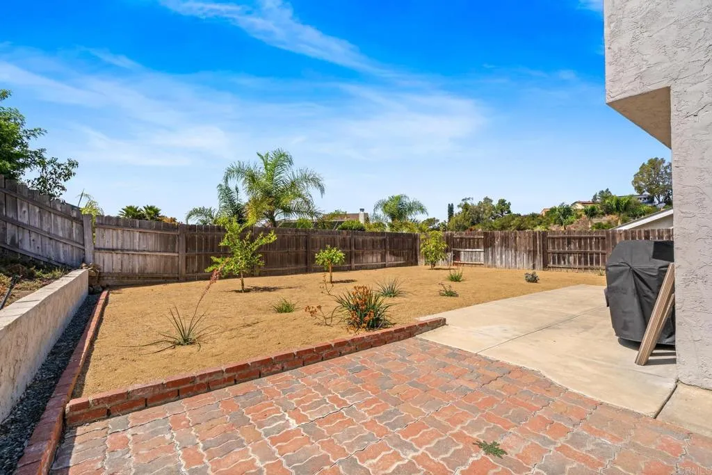 https://cdn.realtyfeed.com/cdn/127/306675426/875d24156f089aa0d37a17dea90c2f7c.webp