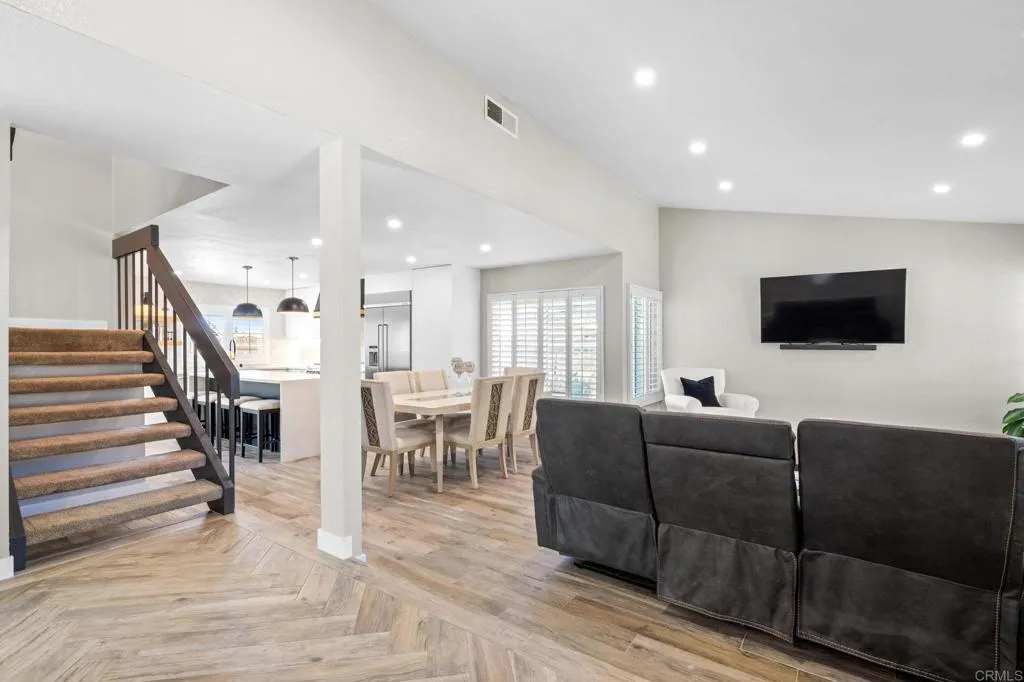 https://cdn.realtyfeed.com/cdn/127/306675426/f90fe05a901209f2b088728882c5ac35.webp