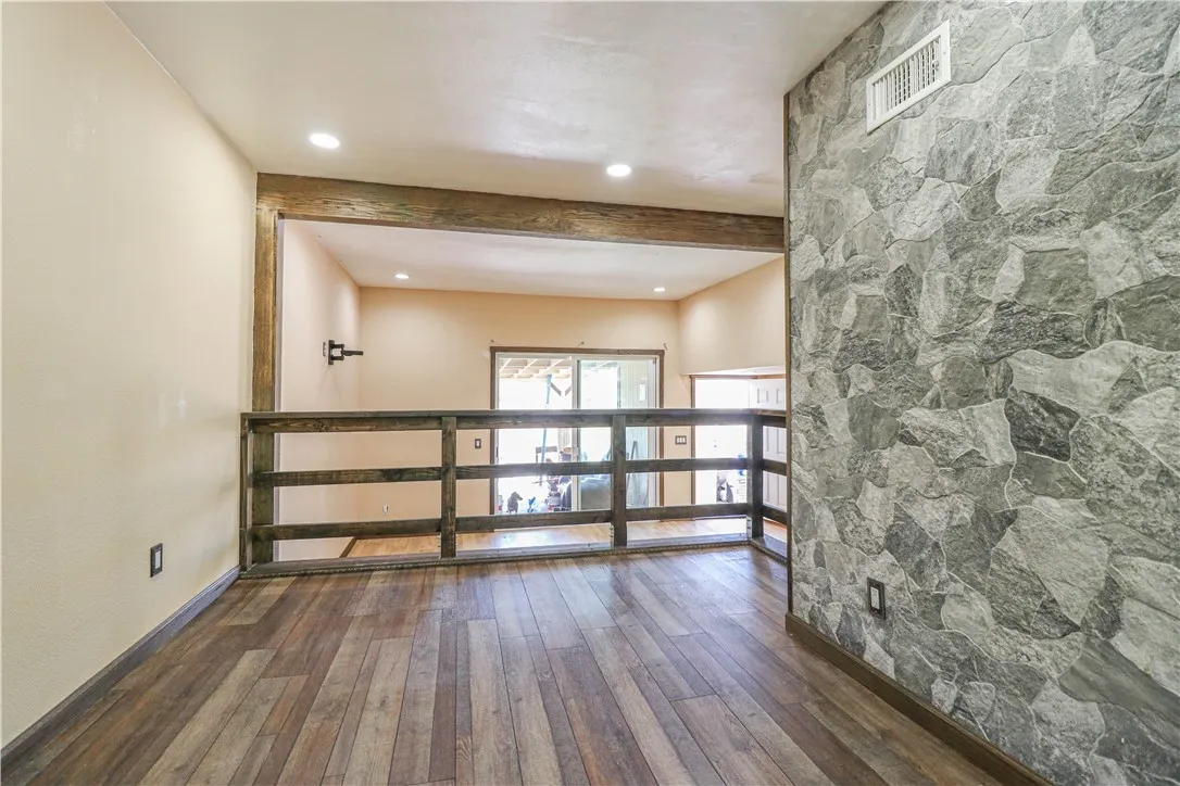 https://cdn.realtyfeed.com/cdn/127/306675428/d49a94641f730cce7c4bcb82dd03448b.webp