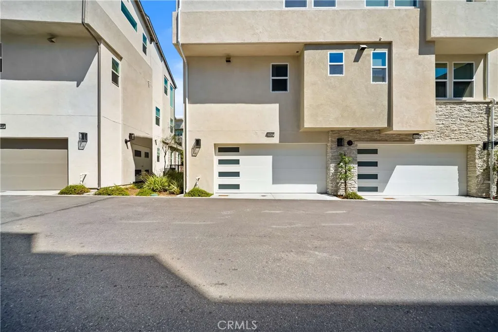 Photo #29: ND26063409 Listing: Photo #29