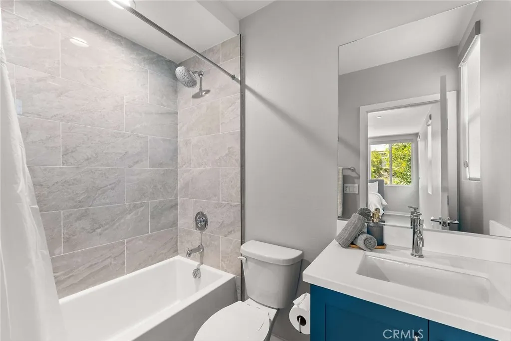 Photo #7: ND26063409 Listing: Photo #7