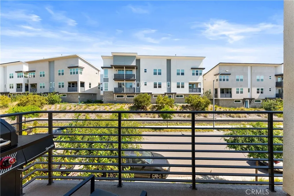 https://cdn.realtyfeed.com/cdn/127/306675432/9964a2e976058d26c43eca488f4cdd26.webp