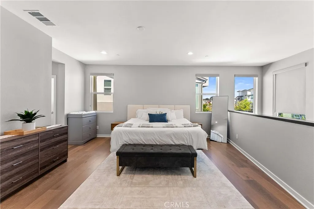 https://cdn.realtyfeed.com/cdn/127/306675432/a506c785c09e14f85daed67e1212e7e7.webp
