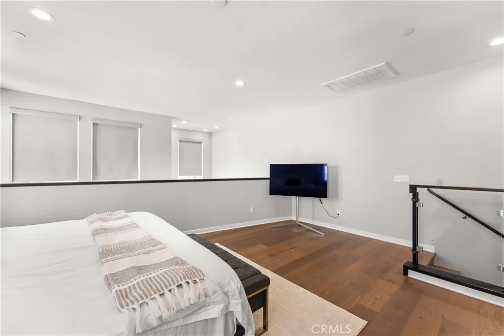 https://cdn.realtyfeed.com/cdn/127/306675432/d712557722620bfcf09c97ec0ec674d0.webp
