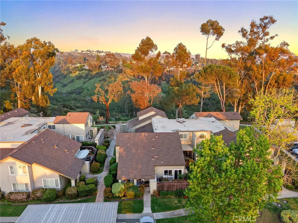 https://cdn.realtyfeed.com/cdn/127/306675583/1ea018d073eeb7d1cdc0560ad83bd9c9.webp