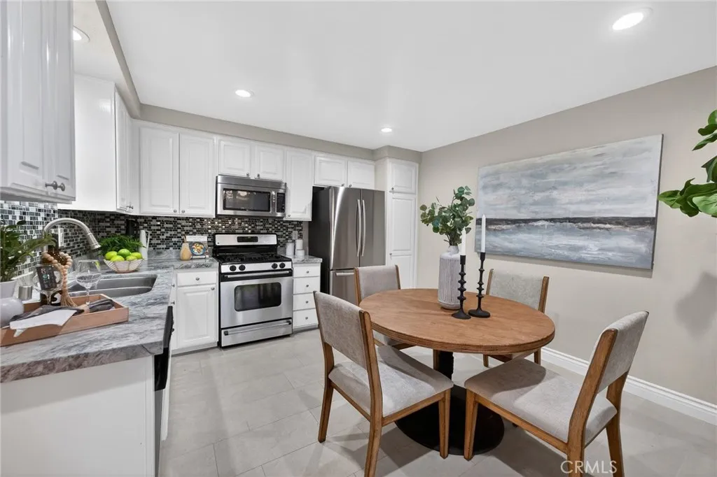 https://cdn.realtyfeed.com/cdn/127/306675583/3591c522f60fd0a89c640b99f4253dab.webp