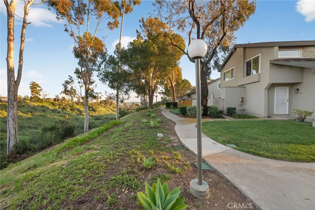 https://cdn.realtyfeed.com/cdn/127/306675583/4cfe905e7012107441669034f0c0c0dc.webp