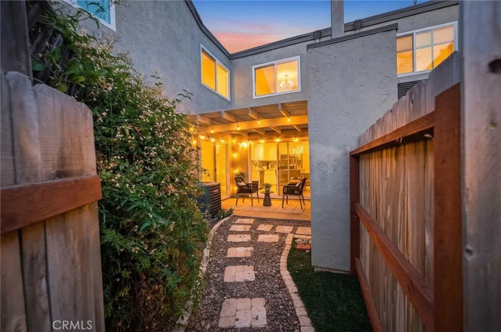 https://cdn.realtyfeed.com/cdn/127/306675583/80c43749a72bf9853a6e8fcbee196c6c.webp