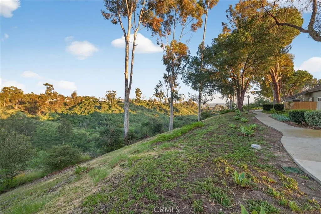 https://cdn.realtyfeed.com/cdn/127/306675583/8b5caa9c4a7265ac9e42d2b340b404b9.webp