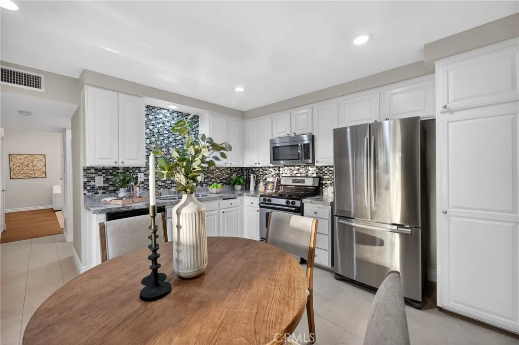 https://cdn.realtyfeed.com/cdn/127/306675583/a243ce748c001cb081d1503f763a6ed1.webp