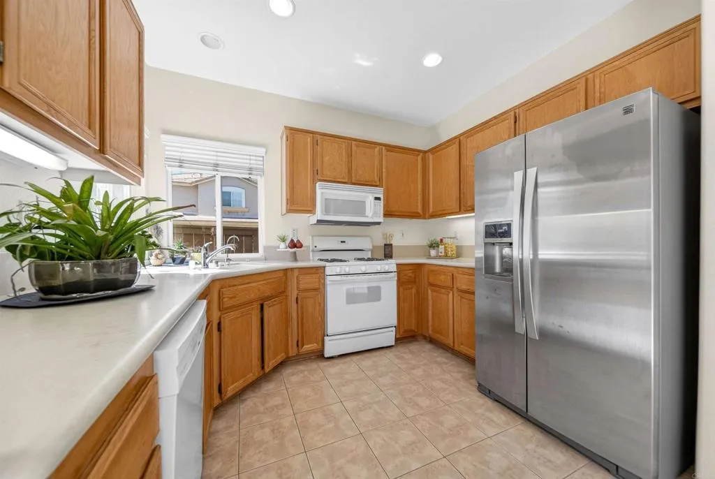 https://cdn.realtyfeed.com/cdn/127/306675599/ff1f5608858067f075b4d6332c0bc108.webp