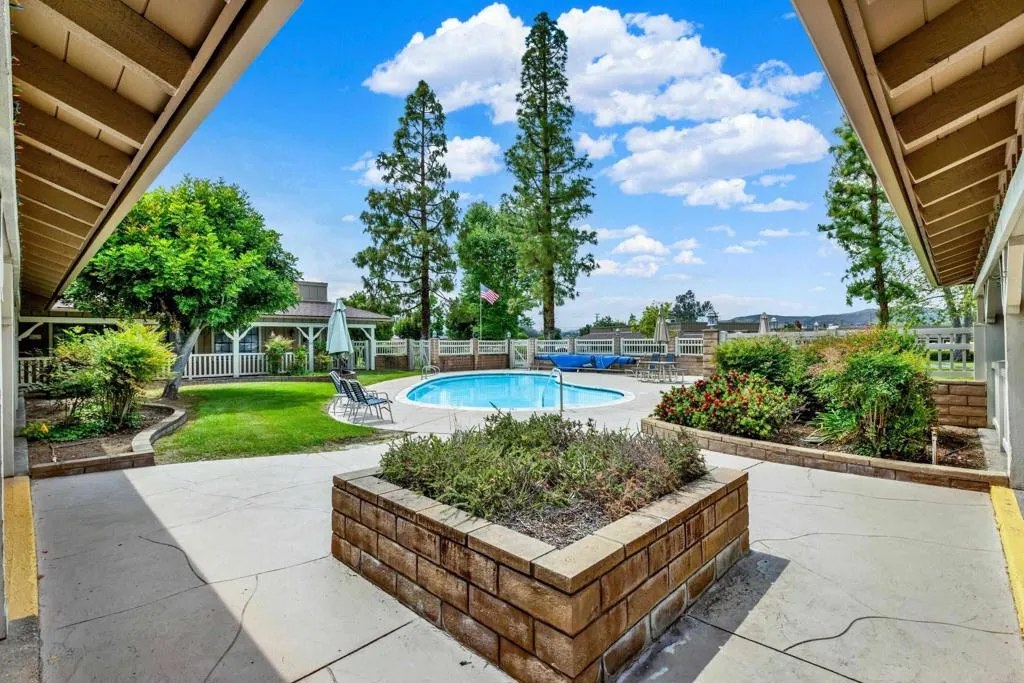 https://cdn.realtyfeed.com/cdn/127/306675618/288f31750f2f8b7204912684c3db1ae8.webp