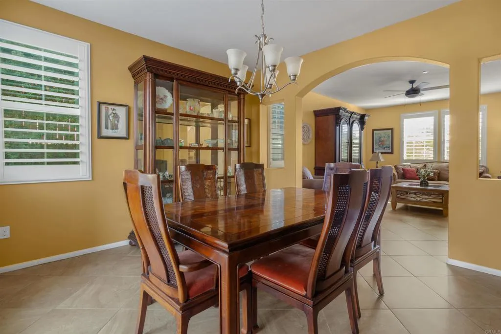 https://cdn.realtyfeed.com/cdn/127/306675619/b6e3a8b286b0e9d4190016a9b79e4b3f.webp