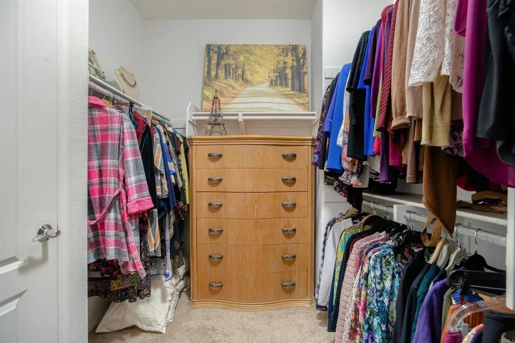https://cdn.realtyfeed.com/cdn/127/306675619/e17e190c027d09ea81592a63ea639e36.webp