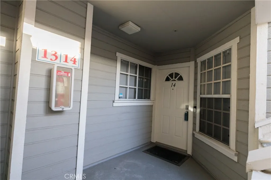 Santa Ana, CA 92704