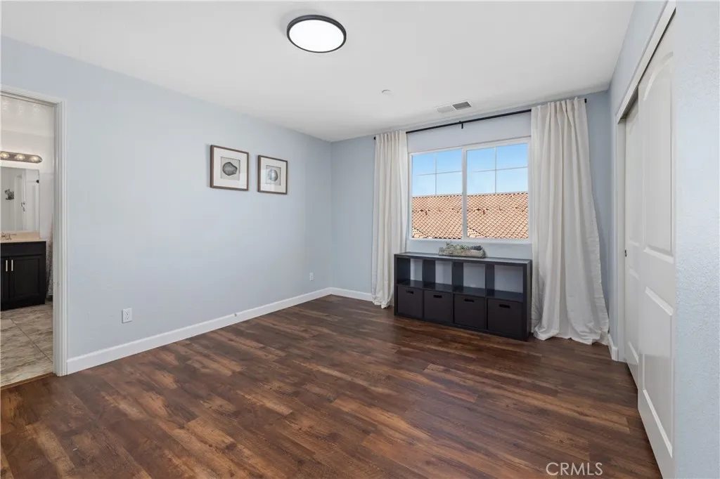 https://cdn.realtyfeed.com/cdn/127/306675665/32b06c4dfcff59c7d1c996677c48dd58.webp