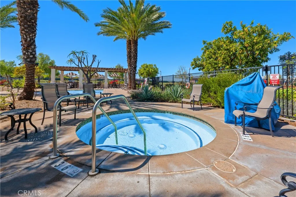 https://cdn.realtyfeed.com/cdn/127/306675665/4509fd0858bba3bc3df318f56d5dc507.webp