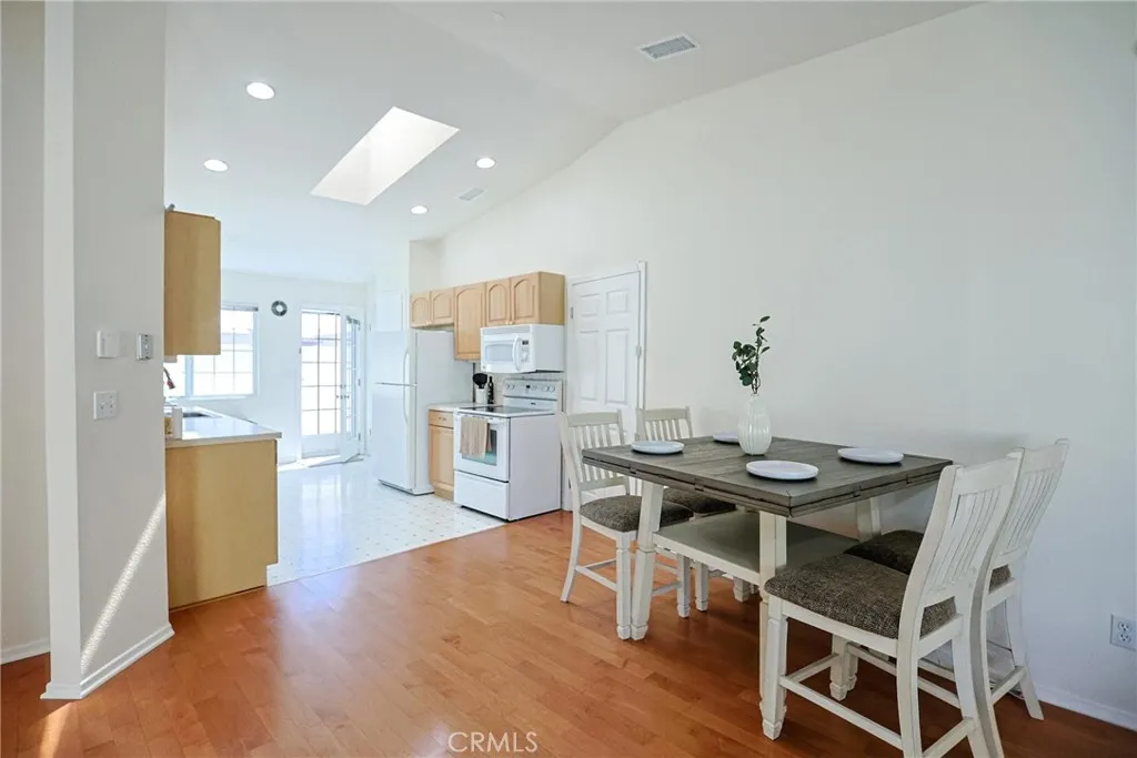 https://cdn.realtyfeed.com/cdn/127/306675698/63d666ee519893574171b61fe2ad39cb.webp