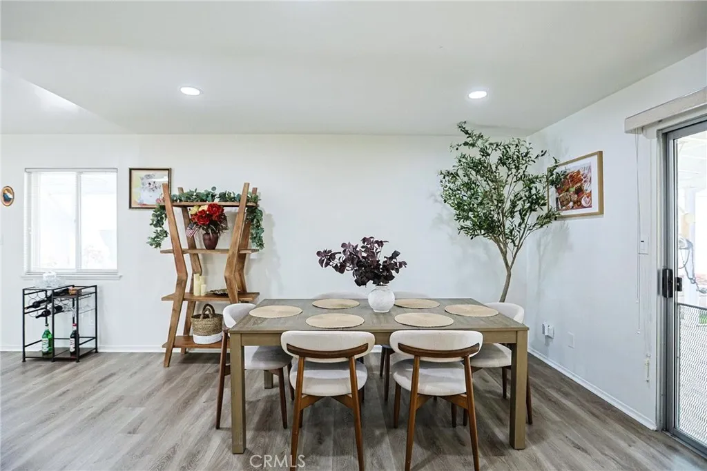 https://cdn.realtyfeed.com/cdn/127/306675698/92bb0435c4c1262e55ee28dd41a8c47a.webp
