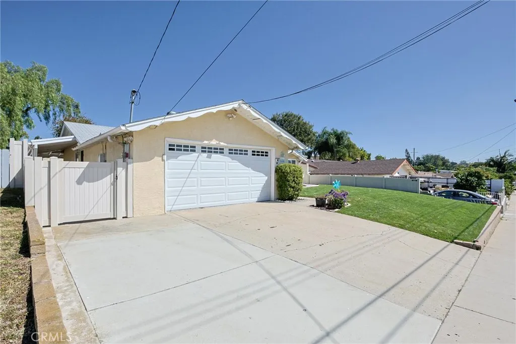 https://cdn.realtyfeed.com/cdn/127/306675698/975ccb25321781333b1213f401f74f50.webp
