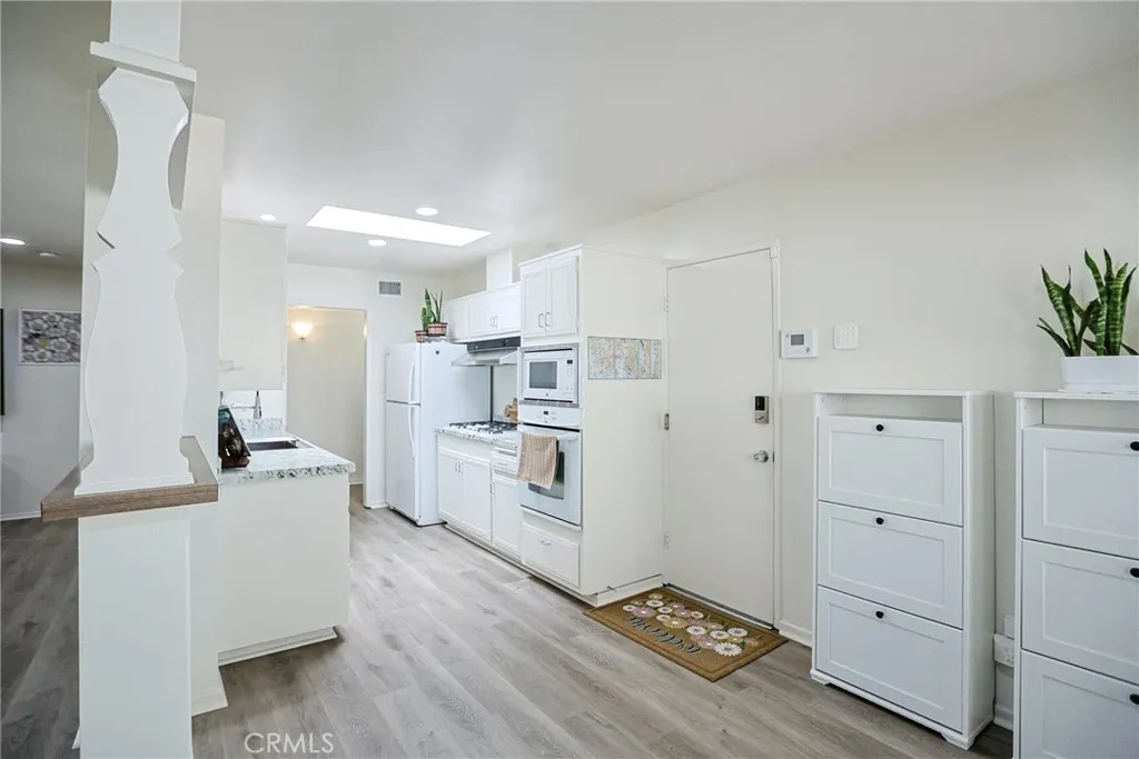https://cdn.realtyfeed.com/cdn/127/306675698/adb4c949897f021e9f25dce0b4e5da79.webp