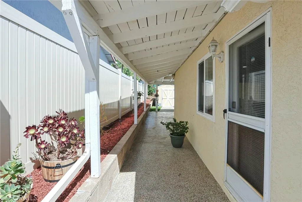 https://cdn.realtyfeed.com/cdn/127/306675698/da8d976809ed0bc54acf96e598329350.webp