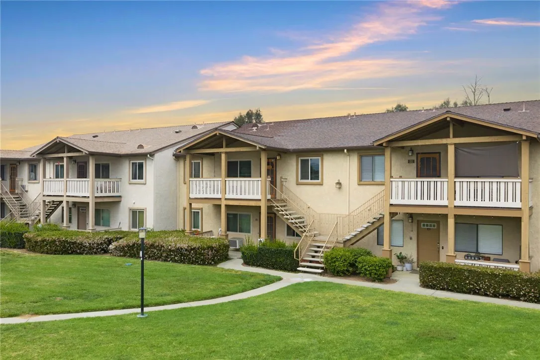 https://cdn.realtyfeed.com/cdn/127/306675730/87db0a56660fa737540056f8150930c9.webp