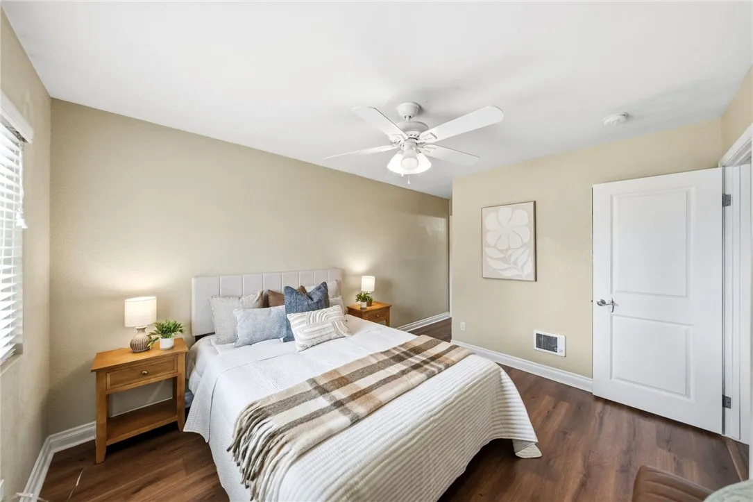 https://cdn.realtyfeed.com/cdn/127/306675730/8a7cf9d2700b79440a52b7fc3f36cd05.webp