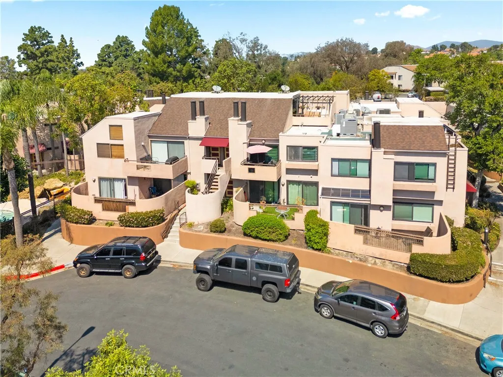 25761 Le Parc #68, Lake Forest, CA 92630 - Photo 4 of 19, Lake Forest, CA