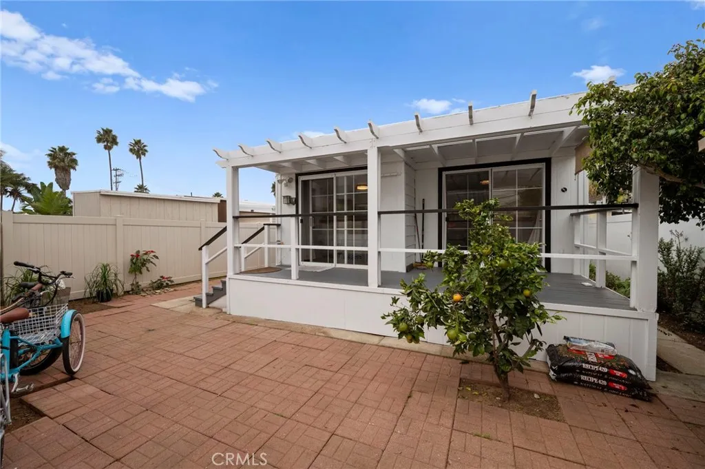 https://cdn.realtyfeed.com/cdn/127/306675829/9177674108f14a2701c167de454967c1.webp