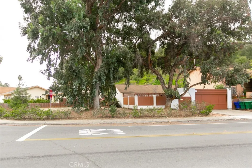 https://cdn.realtyfeed.com/cdn/127/306675839/022d9755307b61705d5ab391a2aaf29f.webp