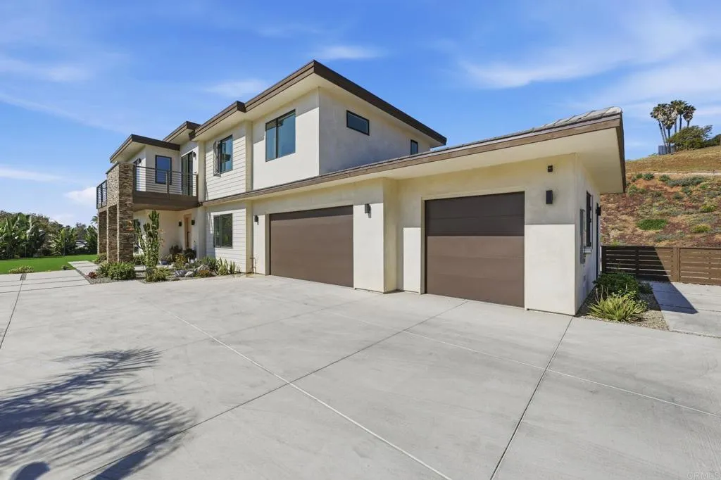 https://cdn.realtyfeed.com/cdn/127/306675862/002b006af9d9f09c88de75bb8fcc76ad.webp