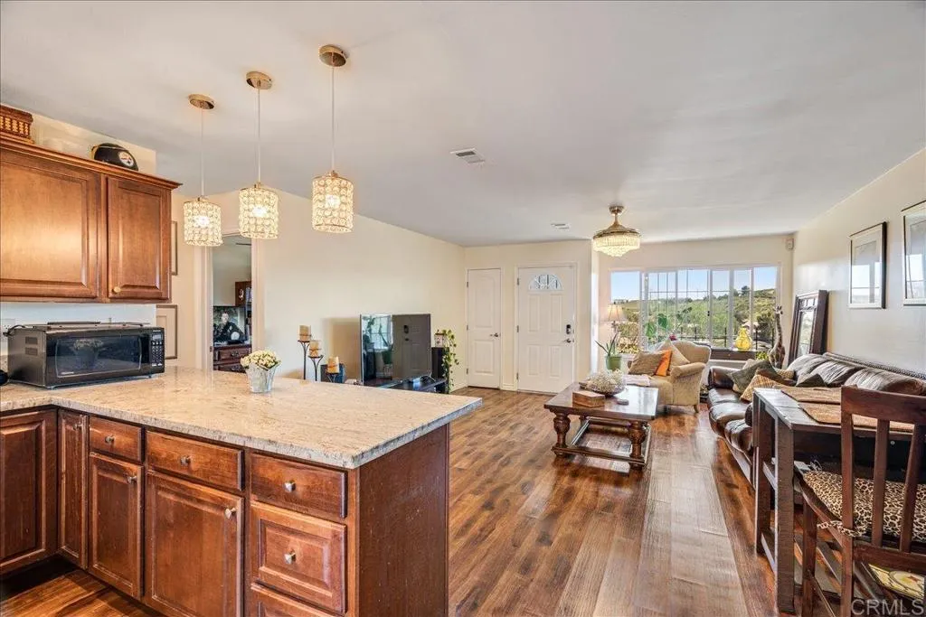 Photo #5: PTP2602277 Listing: Photo #5