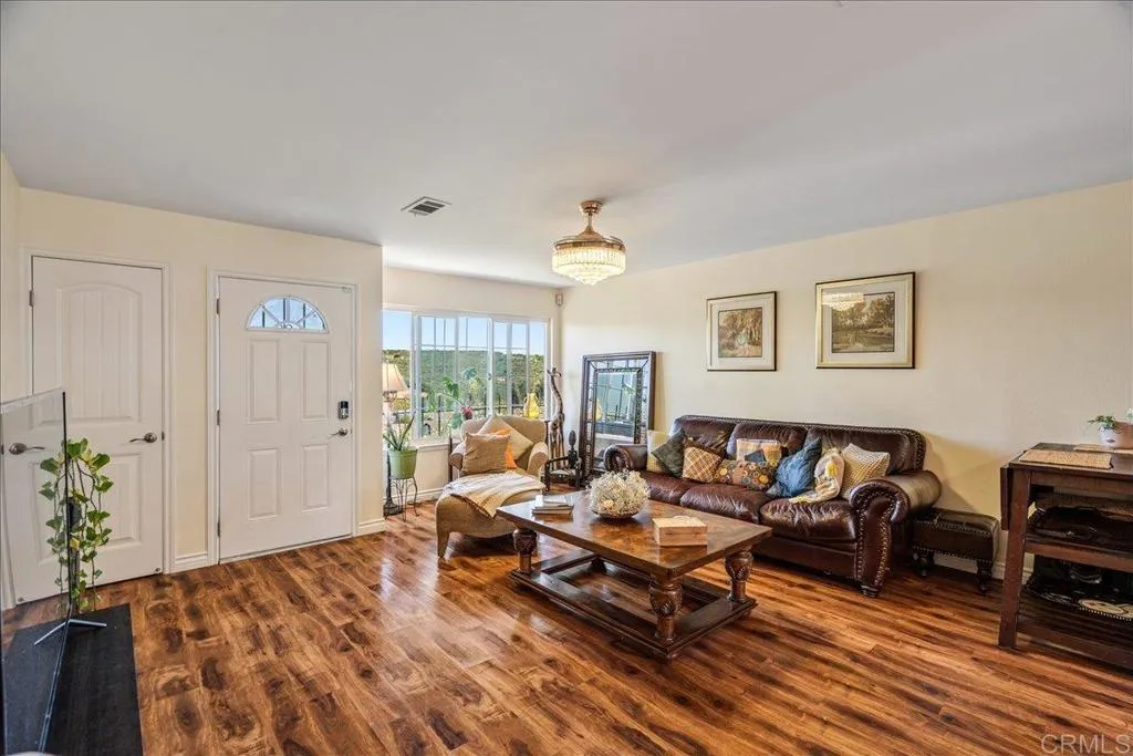 Photo #3: PTP2602277 Listing: Photo #3