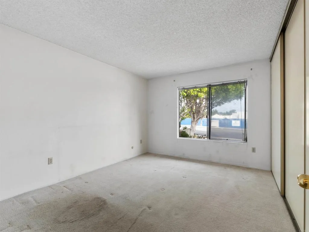 https://cdn.realtyfeed.com/cdn/127/306675942/6104bdeb5b53bfb244ad1d0b655c015d.webp