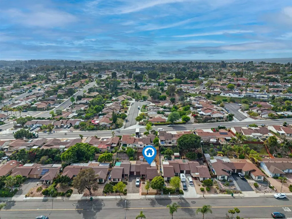 https://cdn.realtyfeed.com/cdn/127/306675942/6944f0b31cf9f087abe790ee6e17af51.webp