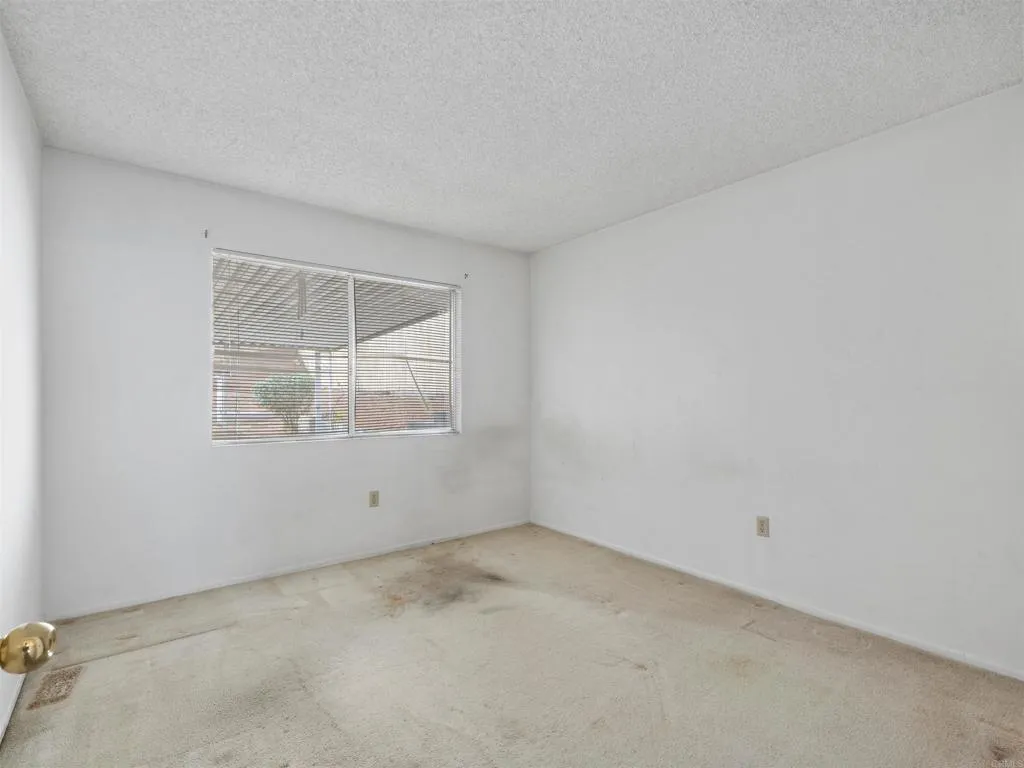https://cdn.realtyfeed.com/cdn/127/306675942/6b3bfeb86b2683f12a5d7b91bb1244f0.webp