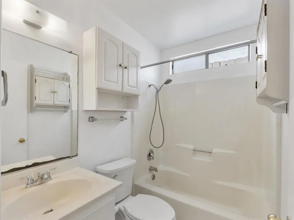https://cdn.realtyfeed.com/cdn/127/306675942/f6501532bd5085fcaccd135bfffafd40.webp