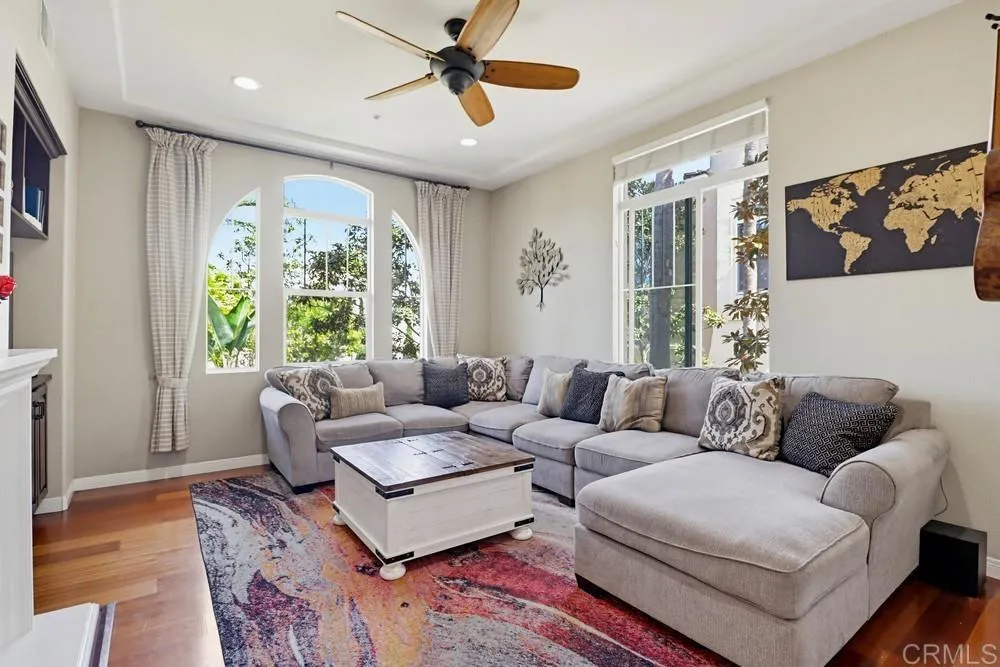 https://cdn.realtyfeed.com/cdn/127/306675948/992f5225e5f0ee193a7fd410b334d2dc.webp