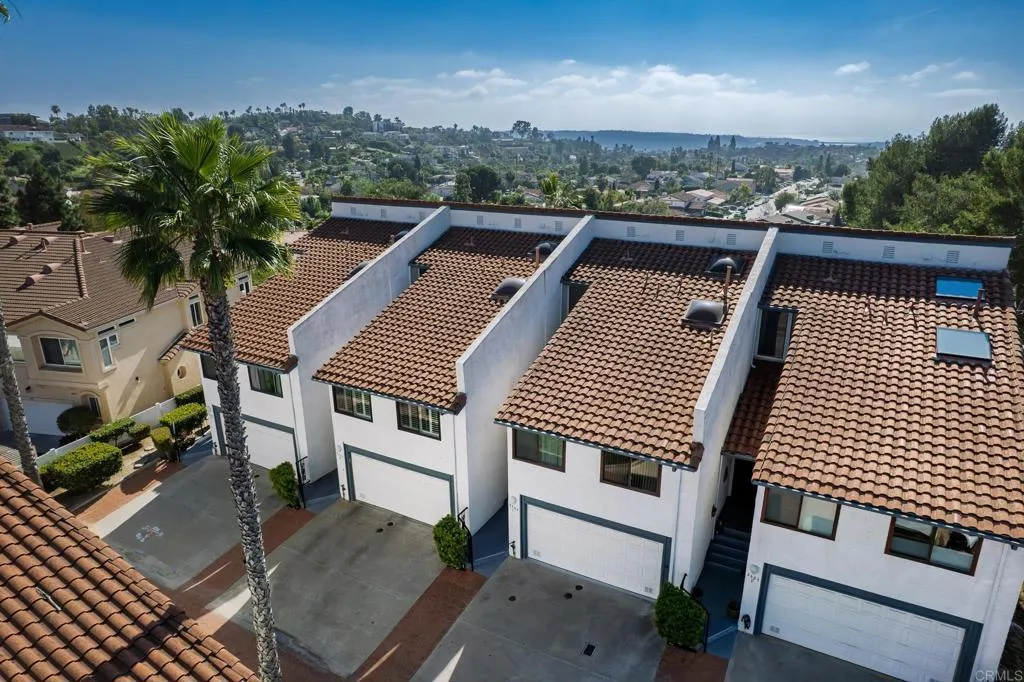 https://cdn.realtyfeed.com/cdn/127/306676031/8cdf3615e7c4bf3fe10de2ab768412ff.webp