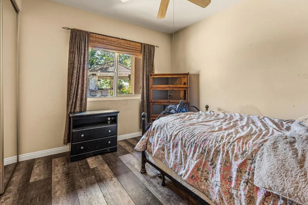 https://cdn.realtyfeed.com/cdn/127/306676035/1c28a48bcc9fd8e16d9bb0c0d6af58f5.webp